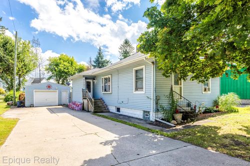 403 Gratiot Blvd, Marysville, MI, 48040-1171 | Card Image