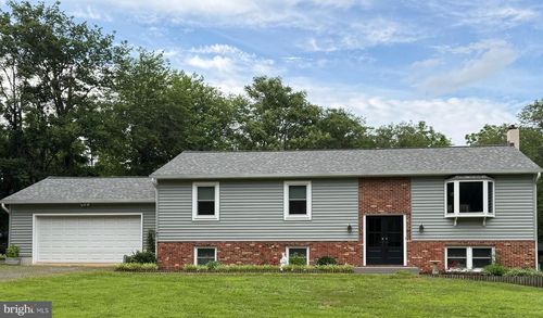 6318 Mayfield Ln, WARRENTON, VA, 20187-7754 | Card Image