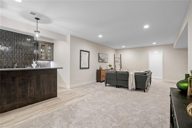 9069 Shady Bend Rd, House other with 5 bedrooms, 3 bathrooms and null parking in Lenexa KS | Image 31
