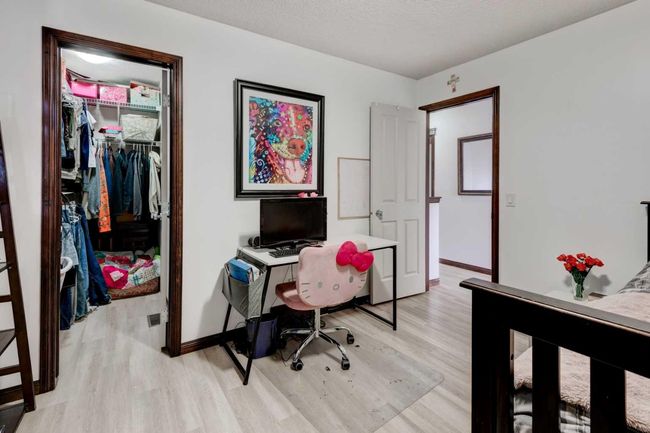 34 Chaparral Valley Place Se, House other with 5 bedrooms, 4 bathrooms and 4 parking in Calgary AB | Image 31