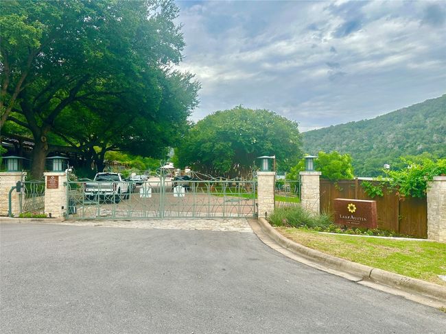 Gate featuring a mountain view | Image 10