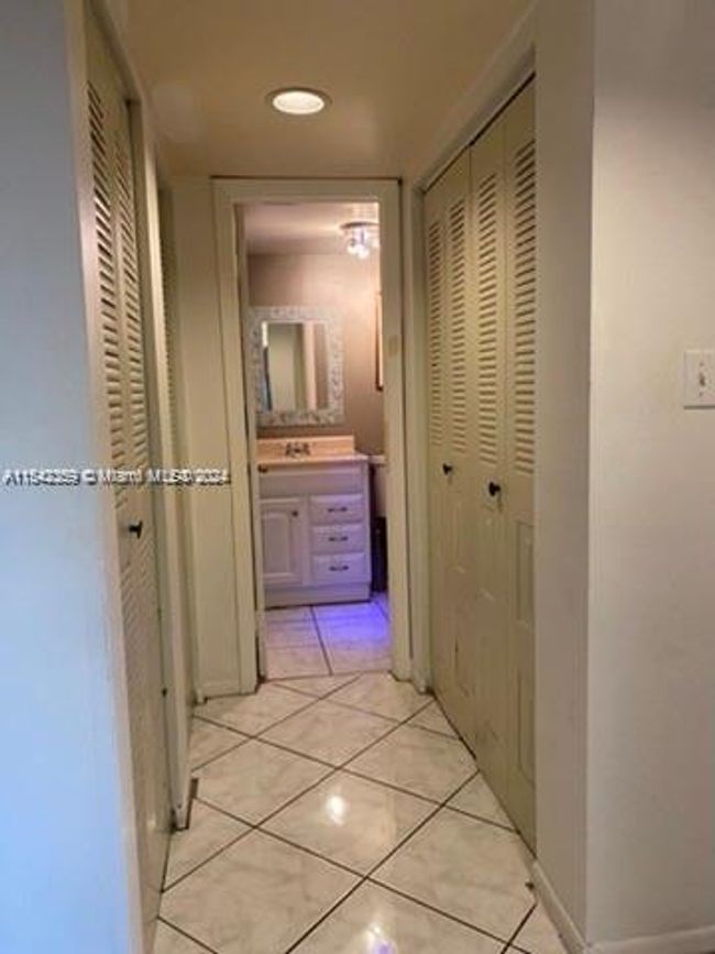 APT-225 - 3101 Nw 47 Th Ter, Condo with 1 bedrooms, 2 bathrooms and null parking in Lauderdale Lakes FL | Image 12