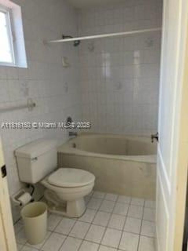 7230 W 34 Th Ct, House other with 4 bedrooms, 3 bathrooms and null parking in Hialeah FL | Image 26