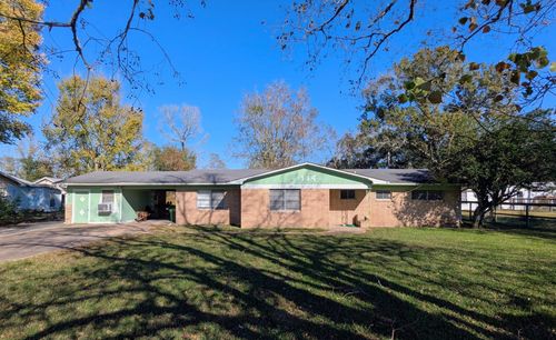 114 Wallisville Rd, Liberty, TX, 77575-9132 | Card Image