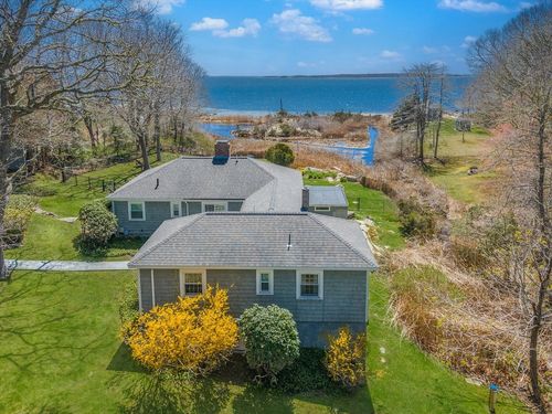 3 Woodlawn Ave, Mattapoisett, MA, 02739-1711 | Card Image
