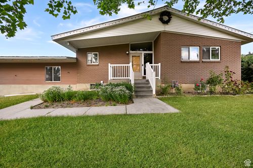 421 S 90 W, Richmond, UT, 84333-1252 | Card Image