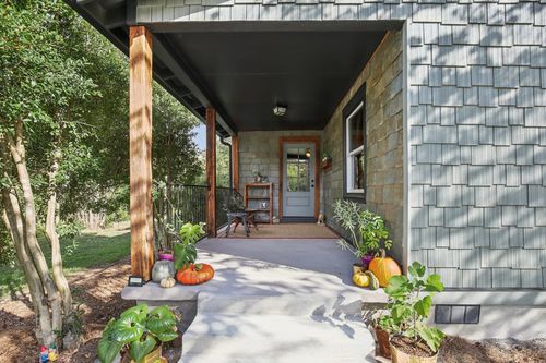 6421 Clarksville Pike, Joelton, TN, 37080-8672 | Card Image