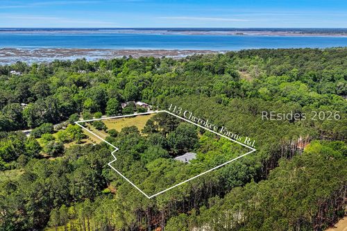 113 Cherokee Farms Rd, Beaufort, SC, 29906-8853 | Card Image