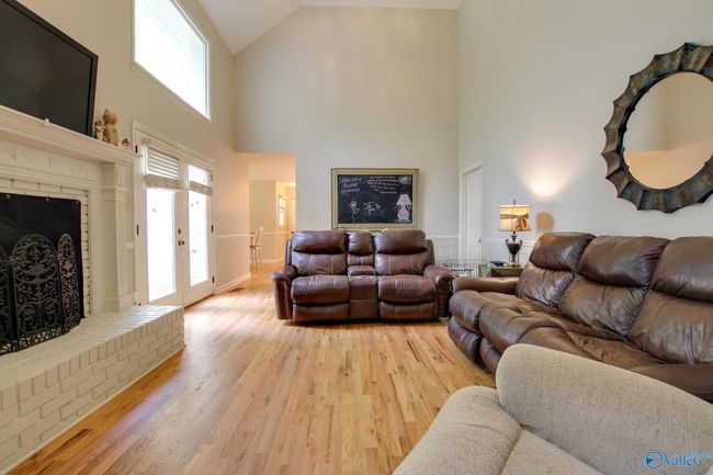 2806 Wisteria Pl Se, House other with 5 bedrooms, 4 bathrooms and null parking in Decatur AL | Image 9