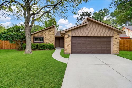 3224 Teakwood Cir, Dickinson, TX, 77539-5341 | Card Image