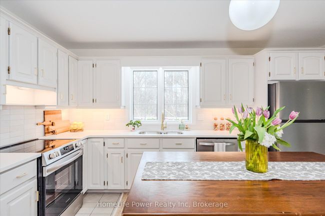 4080 Victoria Rd S, House other with 5 bedrooms, 2 bathrooms and 8 parking in Puslinch ON | Image 16