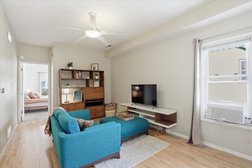 3-2218 Regent St, Madison, WI, 53726-5359 | Card Image