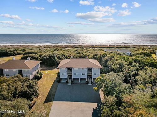 3 Foxfire Trce, Oak Island, NC, 28465-8421 | Card Image