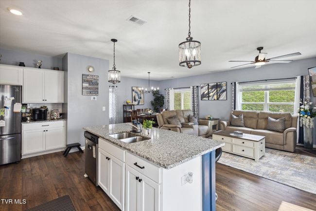847 Barley Loop, House other with 4 bedrooms, 3 bathrooms and null parking in Jonesborough TN | Image 8