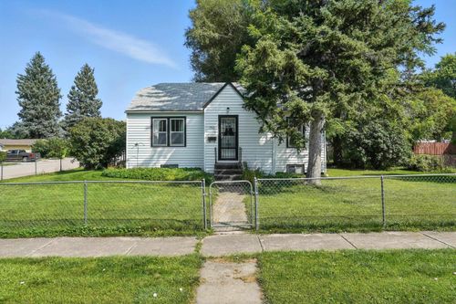 1512 Pine St, Sturgis, SD, 57785-2320 | Card Image