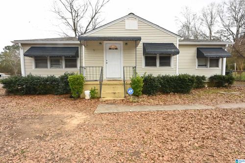 607 Ledford St, Weaver, AL, 36277-3607 | Card Image