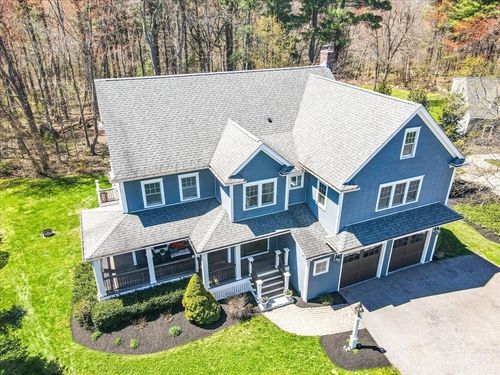 58 Cedar St, Walpole, MA, 02081-1402 | Card Image