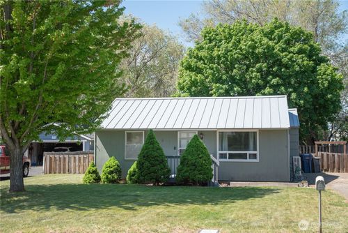 709 S Maple, Ellensburg, WA, 98926 | Card Image