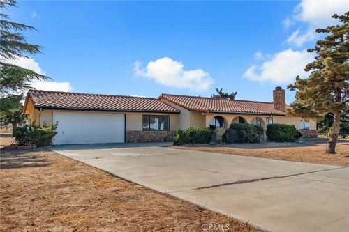 9770 Buttemere Rd, Phelan, CA, 92371-6879 | Card Image
