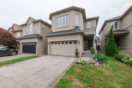 17 Cedargrove Rd, Bolton, ON, L7E2L4 | Card Image