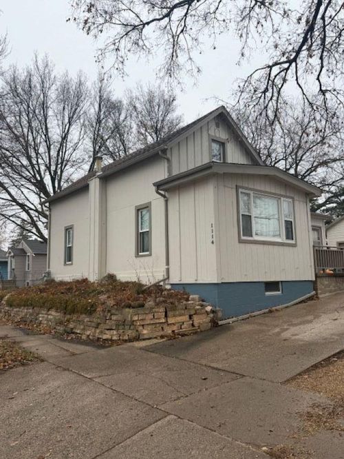 1114 N Prairie Ave, Fairmont, MN, 56031-2629 | Card Image