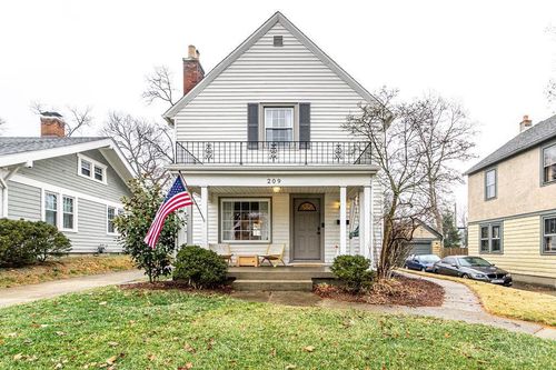 209 Aberdeen Dr, Middletown, OH, 45042-3545 | Card Image