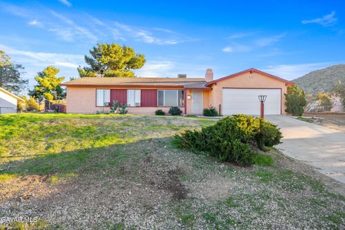 40020 176th St E, Palmdale, CA, 93591-3136 | Card Image