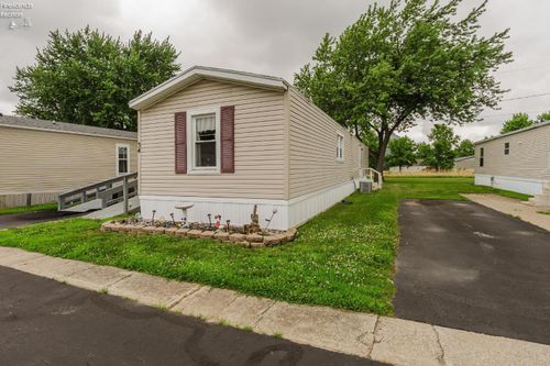 34-1250 Burkholder Rd, Clyde, OH, 43410-1253 | Card Image