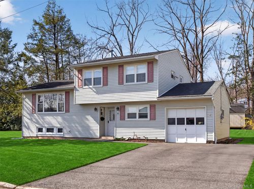 15 Cypress Ln, Orangeburg, NY, 10962-1410 | Card Image