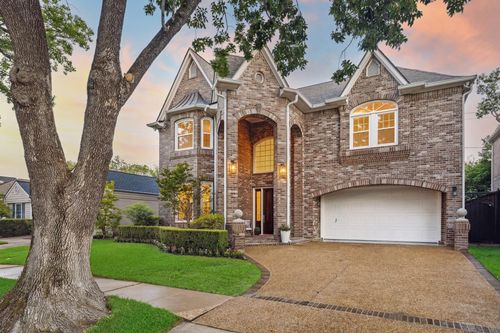 3907 Riley St, West University Place, TX, 77005-4326 | Card Image