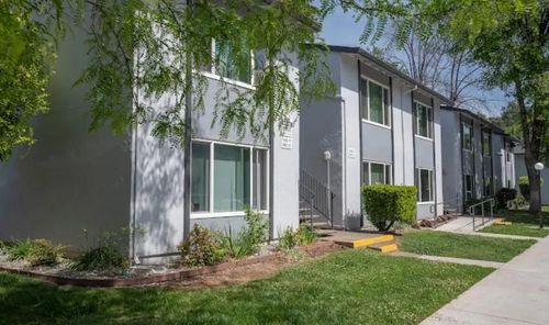 1895 Benton Dr, Redding, CA, 96003-3109 | Card Image