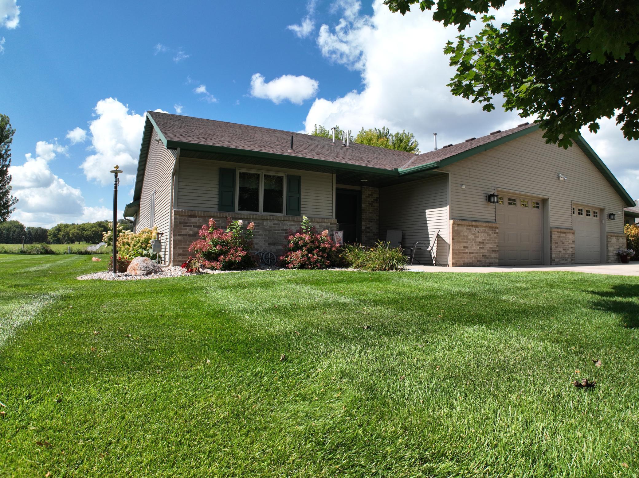 23rd St, Willmar, MN 56201
