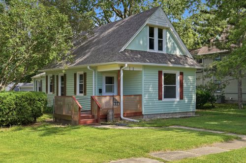 603 S 2nd St, Oregon, IL, 61061-2018 | Card Image