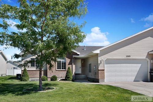 1303 Jackson Dr, Ammon, ID, 83406-4572 | Card Image