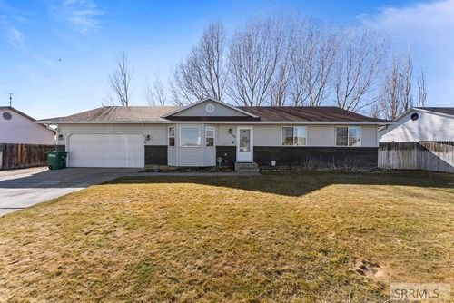 596 S Adam Ln, Idaho Falls, ID, 83401-4631 | Card Image