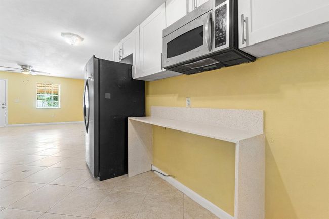 1228 Highview Rd, House other with 3 bedrooms, 2 bathrooms and null parking in Lantana FL | Image 18
