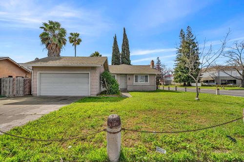 200 Bonfield Way, Sacramento, CA, 95838 | Card Image