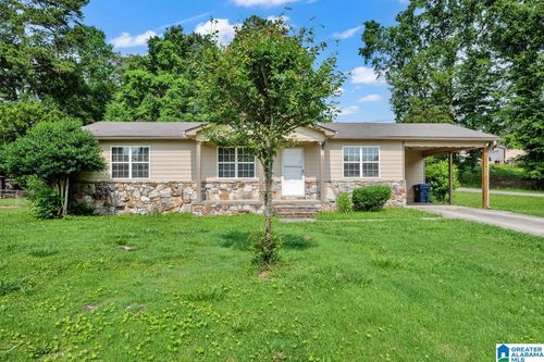 8 Fieldview Dr, ONEONTA, AL, 35121-2355 | Card Image