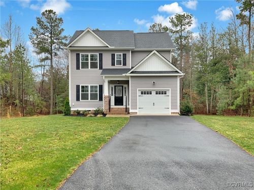 2206 White Oak Cir, Aylett, VA, 23009-3060 | Card Image