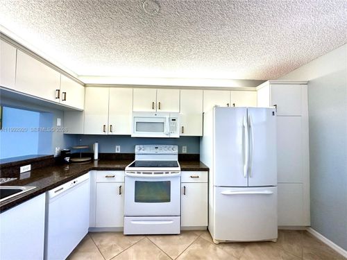 303-10360 Nw 30th Ct, Sunrise, FL, 33322-2030 | Card Image