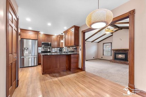 22066 Harmon Street, Taylor, MI, 48180 | Card Image