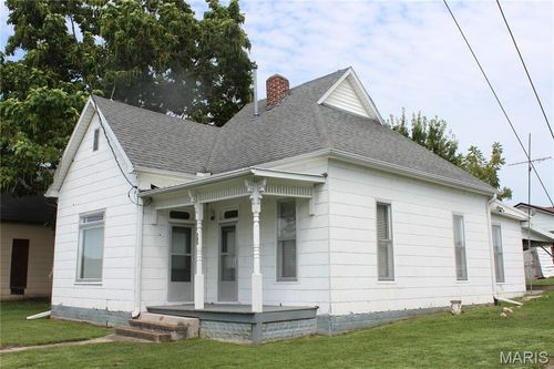 205 Georgia St, Perry, MO, 63462-1156 | Card Image