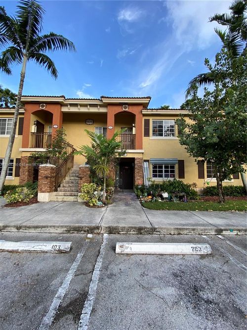 unit-203-975 Ne 34th Ave, Homestead, FL, 33033-5341 | Card Image