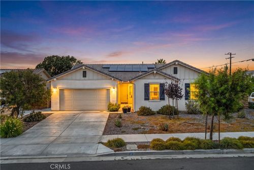9019 Black Thorn St, Jurupa Valley, CA, 92509-4929 | Card Image