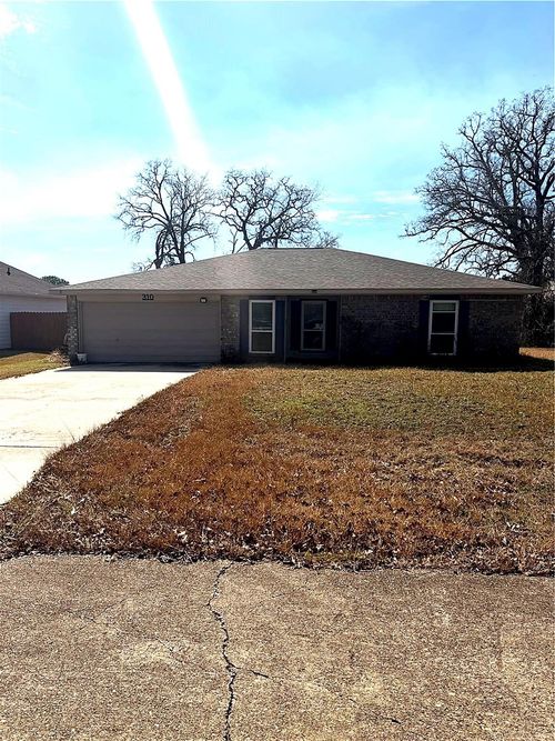 310 Deep Woods Ln, Livingston, TX, 77351-0922 | Card Image