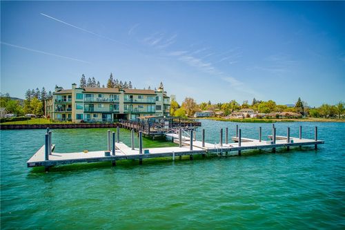 apt-16-10 Royale Ave, Lakeport, CA, 95453-5540 | Card Image
