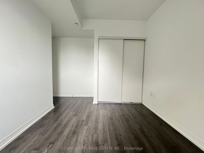 1733 - 251 Jarvis St, Condo with 2 bedrooms, 1 bathrooms and 1 parking in Toronto ON | Image 7