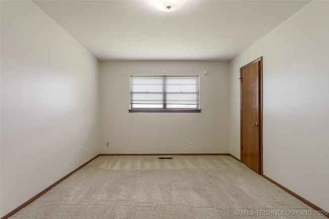441 S 127 Th East Ave, House other with 3 bedrooms, 2 bathrooms and null parking in Tulsa OK | Image 24