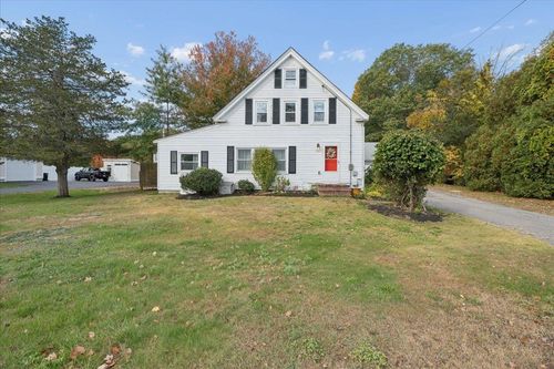 201 Walton Road, Seabrook, NH, 03844 | Card Image