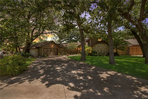 3526 Lakeridge Dr, Grapevine, TX, 76051-4625 | Card Image